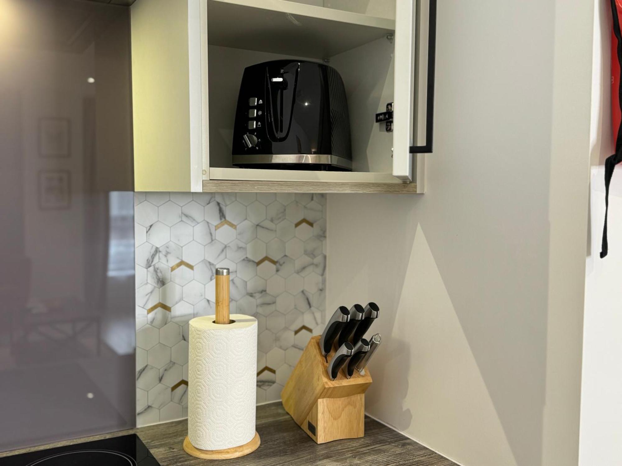 Modern One-Bedroom Apartment Свіндон Екстер'єр фото
